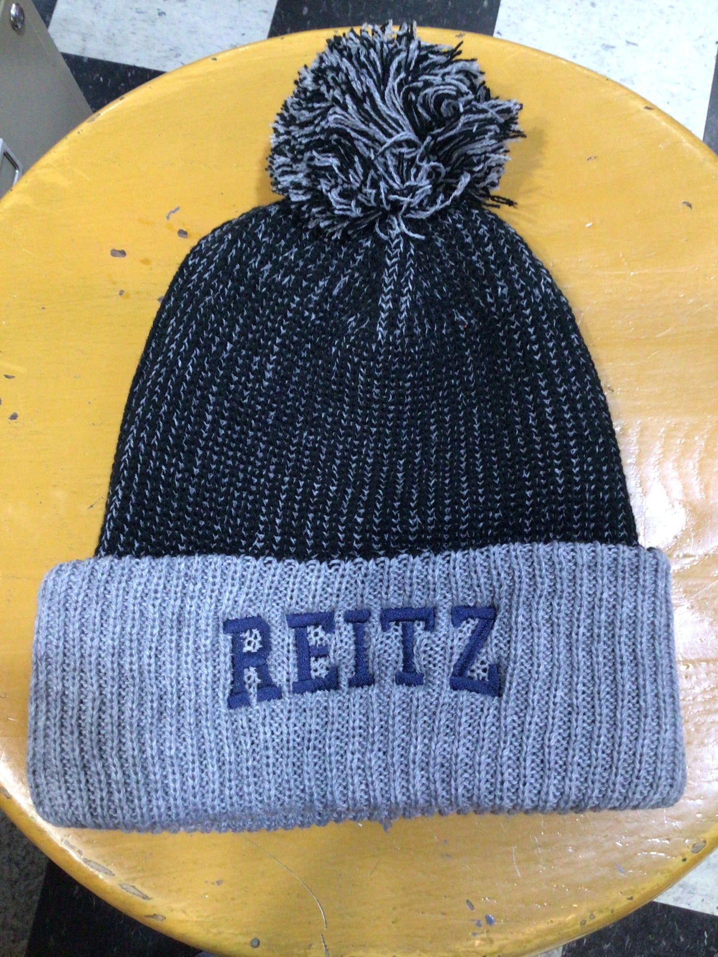 Reitz - Sportsman Speckled PomPom Beanie