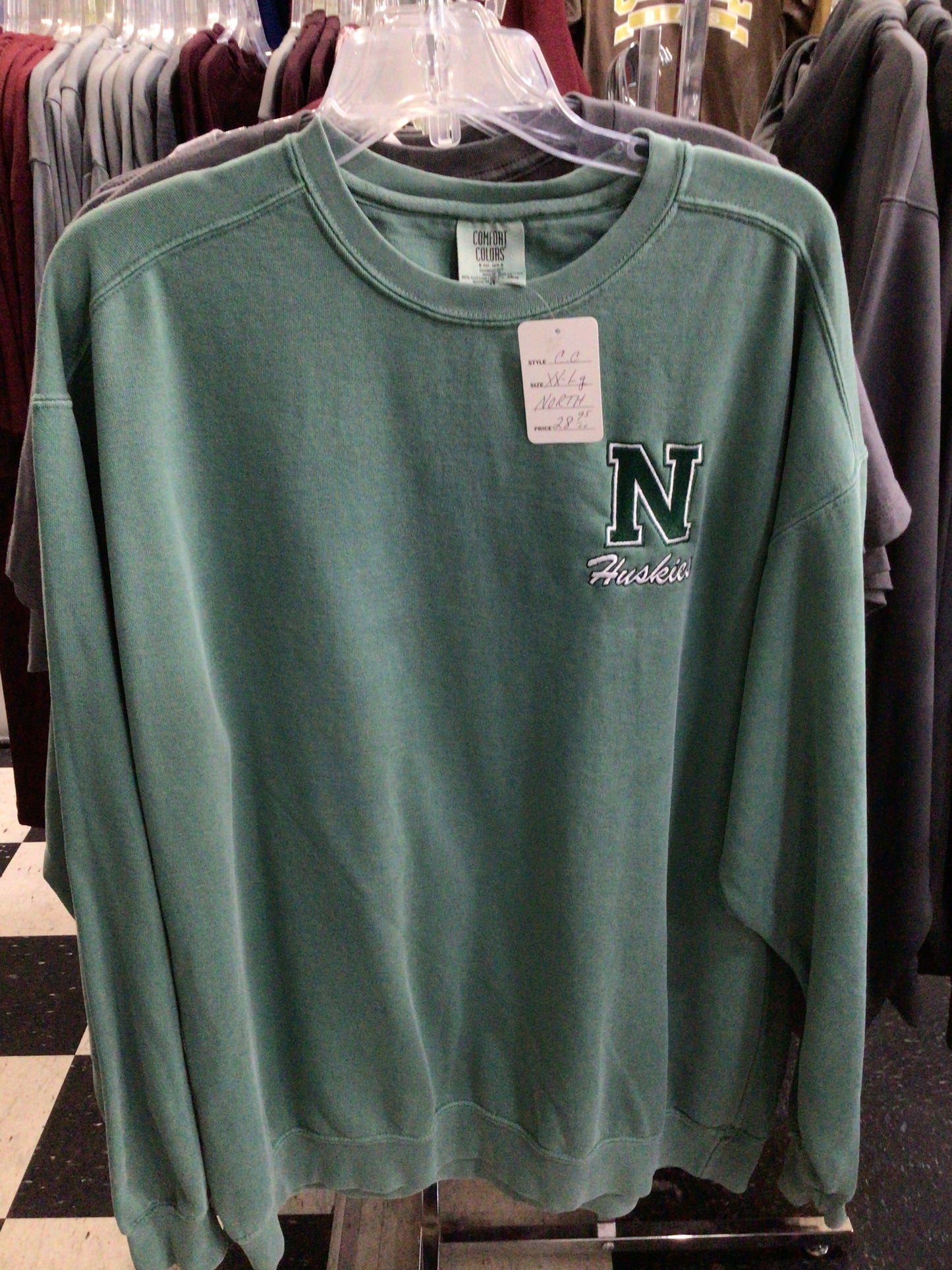 North - N Huskies Emb. CC Crew