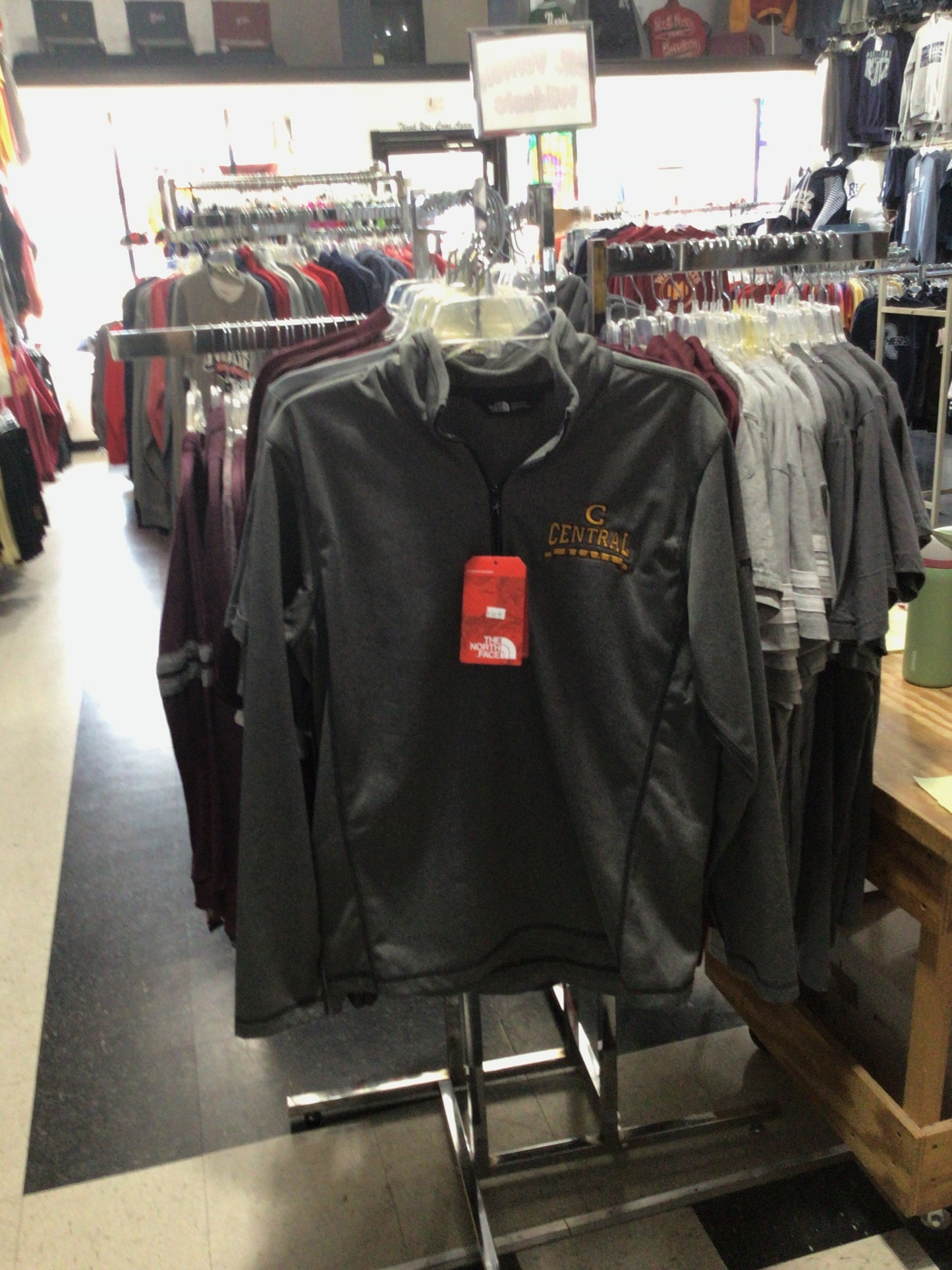 Central - Small C Central Bears North Face 1/4 Zip