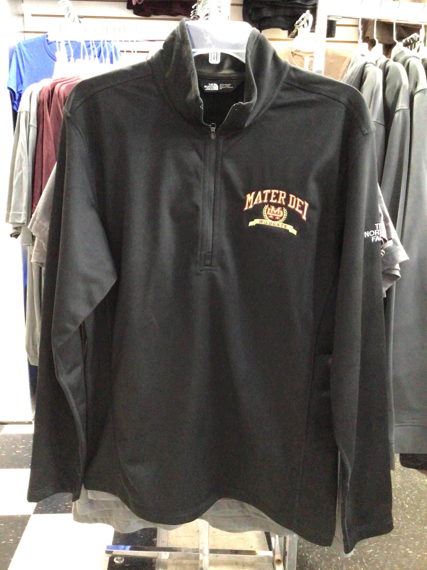 Mater Dei - North Face Arch 1/4 Zip