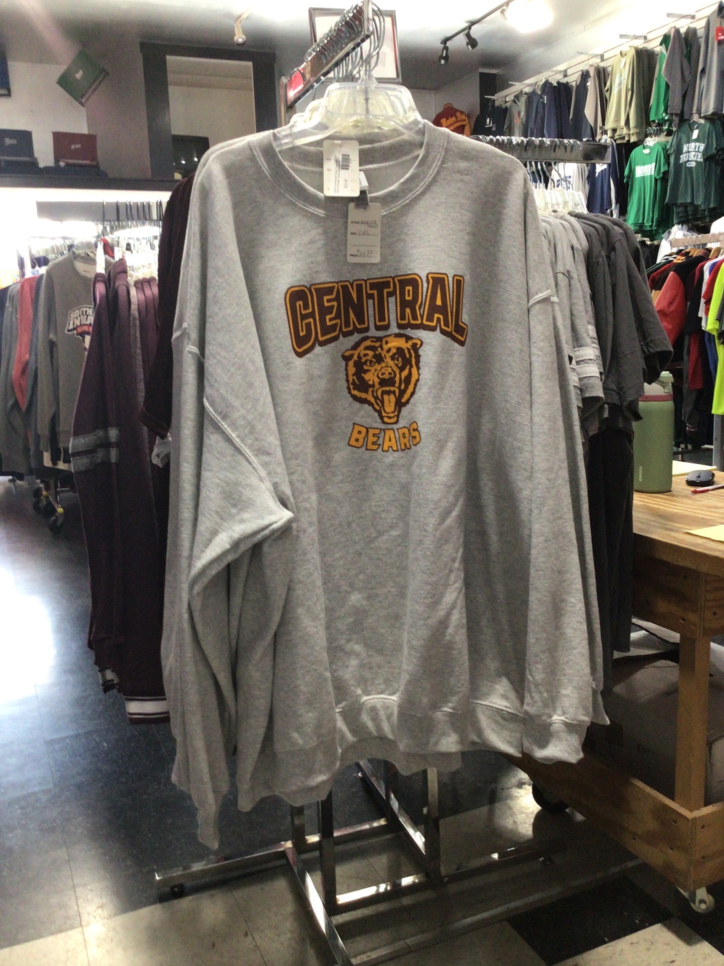 Central - Central w/ Bear Gildan Sweatshirt