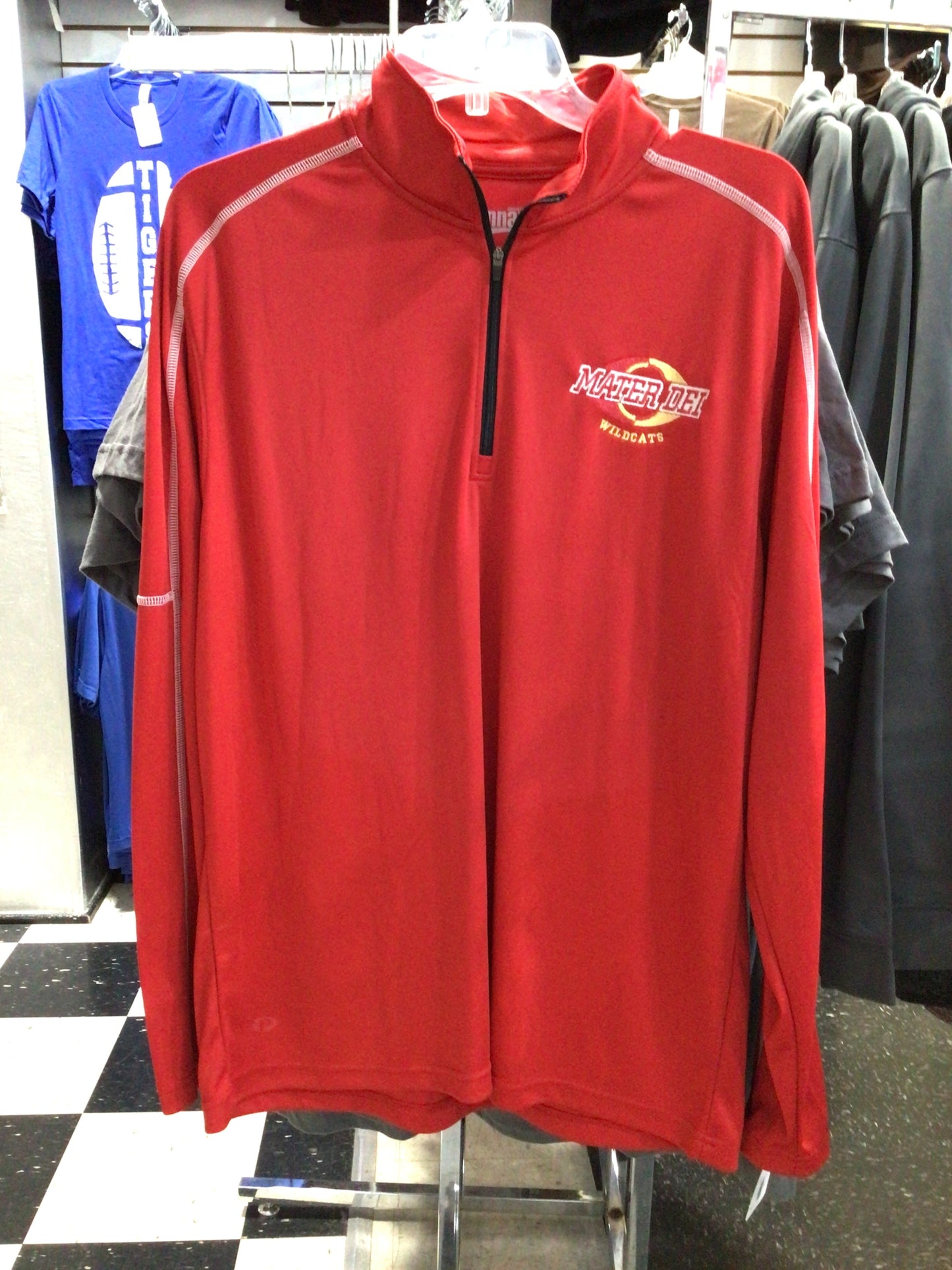 Mater Dei - Oval Conquest 1/4 Zip